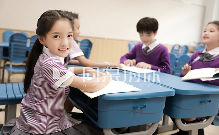 校服订做周期太长影响开学?如何选择效率高的订做校服工厂?