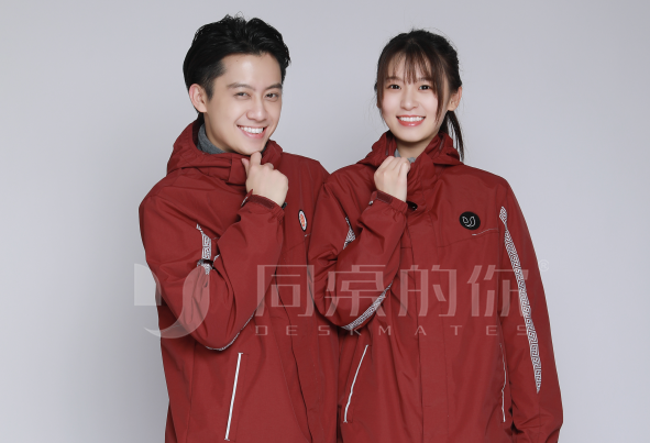 冲锋衣校服是什么样子的款式? 冲锋衣校服是什么样子的款式?