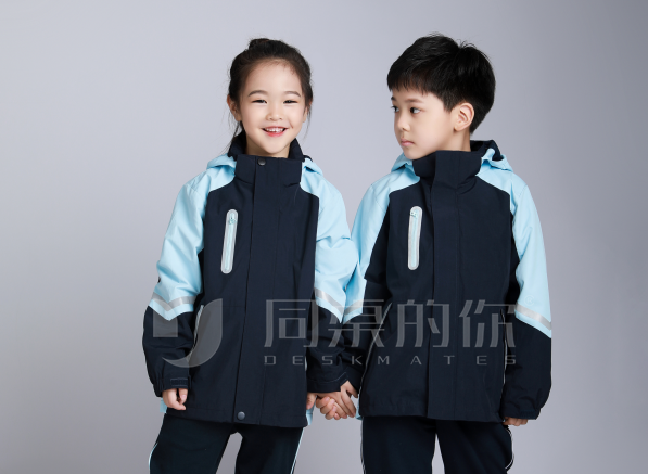 小学生冬天加绒校服 小学生冬天加绒校服