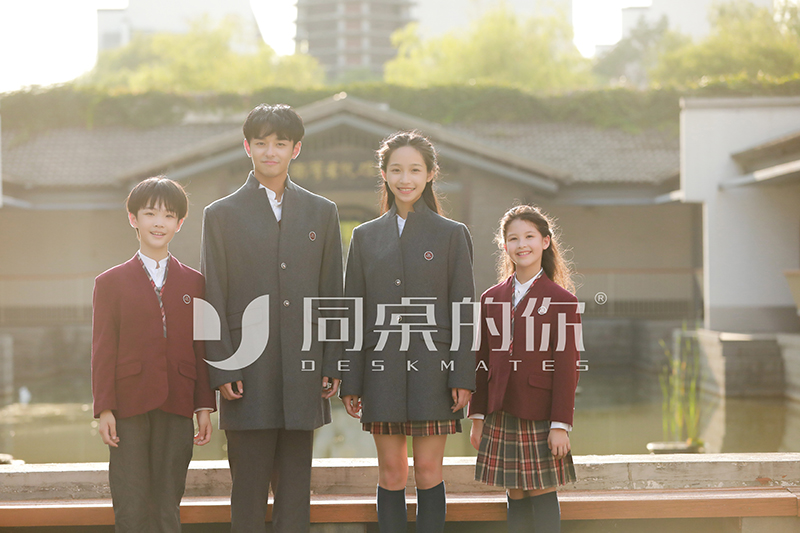两会提到了校服美育，那学校会因此改款么？