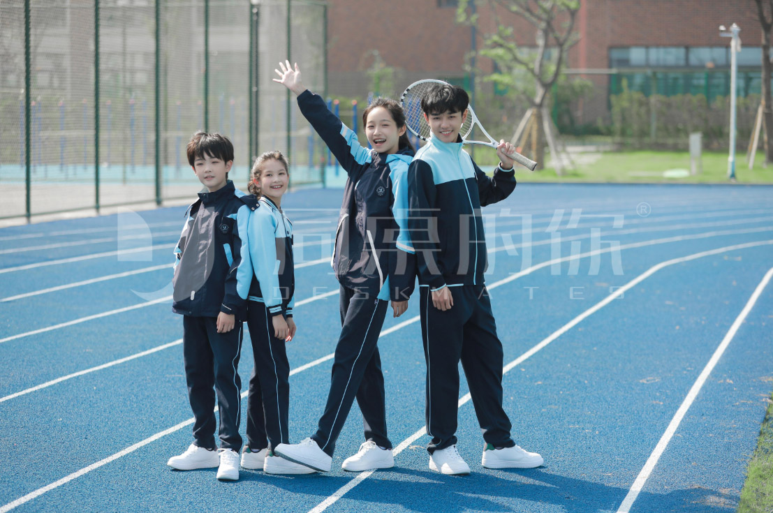 运动校服发黄急救指南!学会这几招,轻松拯救发黄校服,再穿三年! 运动校服发黄急救指南!学会这几招,轻松拯救发黄校服,再穿三年!