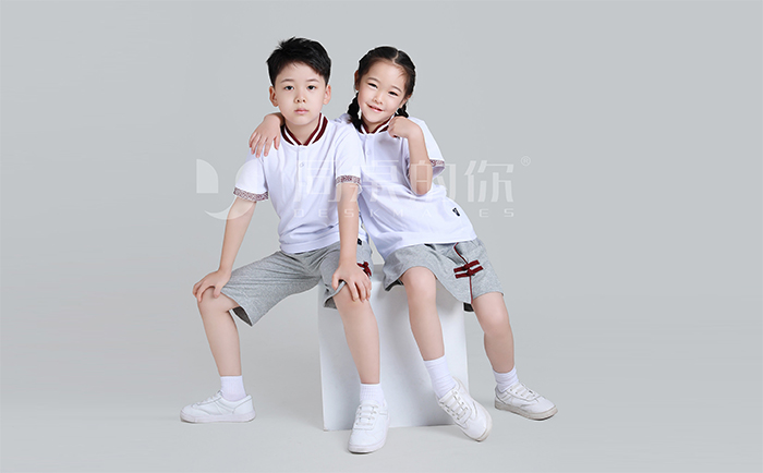 哪里可以定制校服