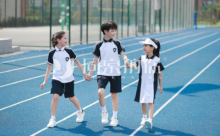小学校服定做多少钱