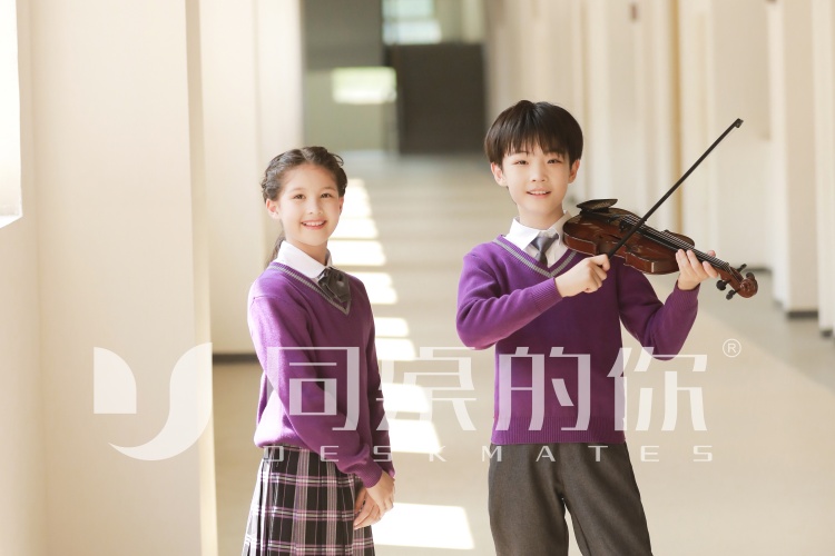 江苏江阴初中校服定做哪里有,圣澜服饰校服定制厂家 江苏江阴初中校服定做哪里有,圣澜服饰校服定制厂家