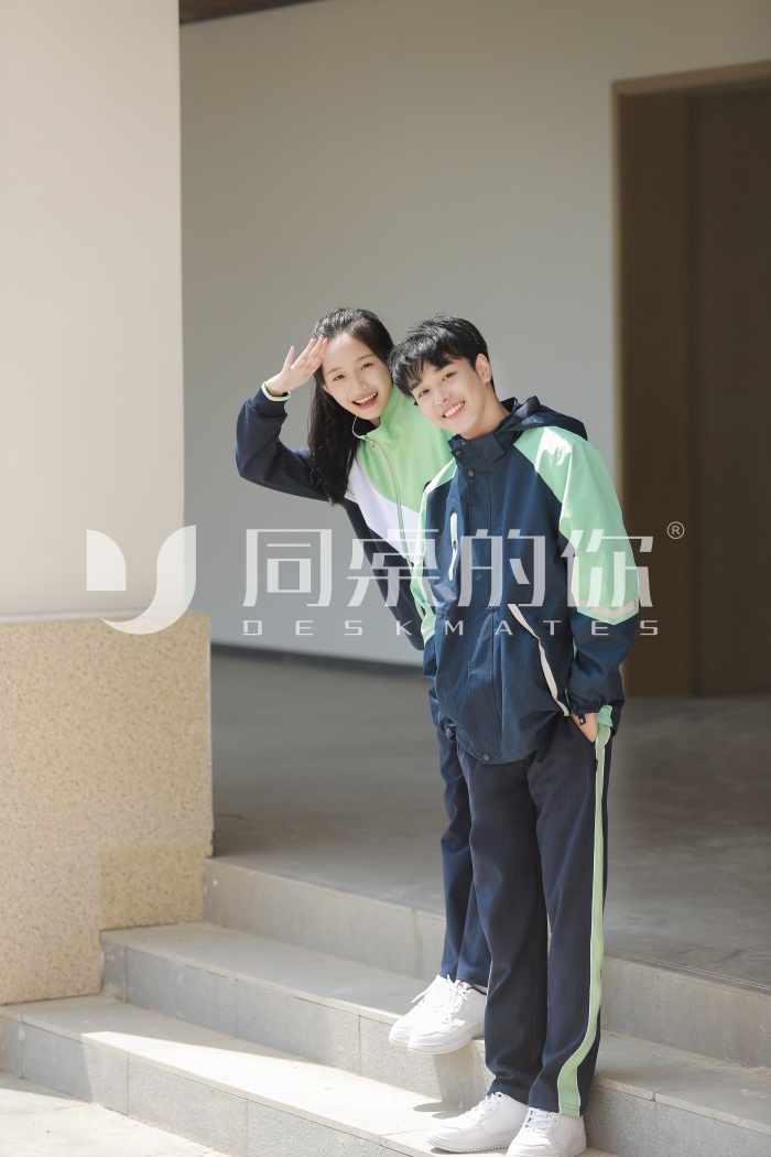 江苏中学校服代理，为何选择圣澜服饰