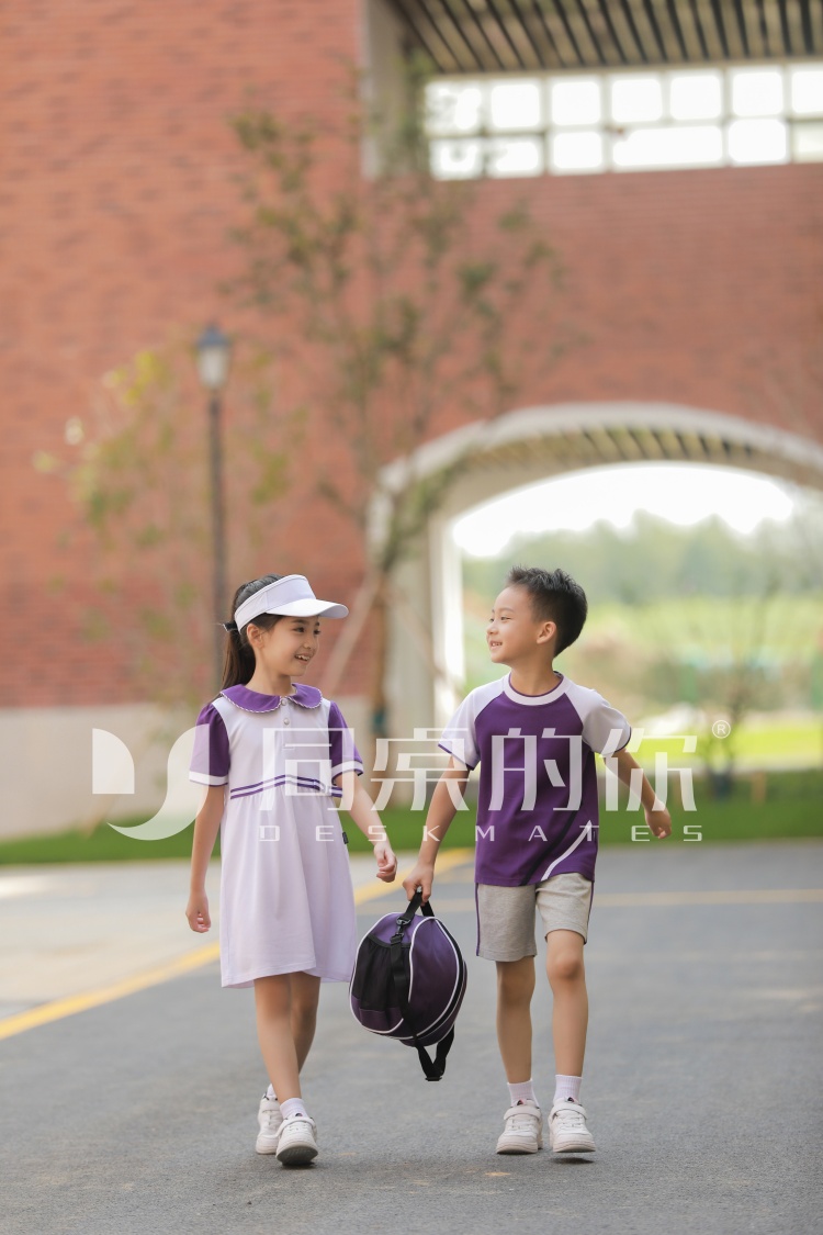 江苏校服品牌定制哪家好,圣澜服饰为您解答 江苏校服品牌定制哪家好,圣澜服饰为您解答