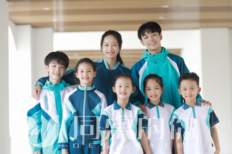 校服生产直销厂家的主要特点 校服生产直销厂家的主要特点