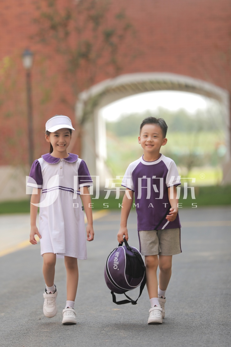 初中校服定做应该关注哪些方面 初中校服定做应该关注哪些方面