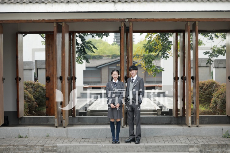 高中校服定制需要考虑哪些要点,江苏校服定制厂家指南 高中校服定制需要考虑哪些要点,江苏校服定制厂家指南