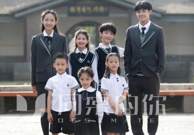 小学校服从